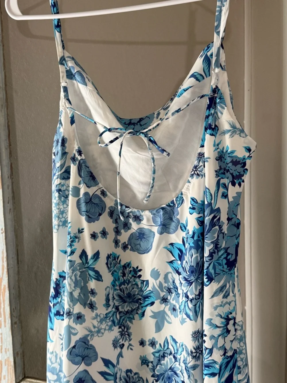 Petal And Pup Yelena Dress Blue Floral Print Size US 8 - Picture 5 of 8